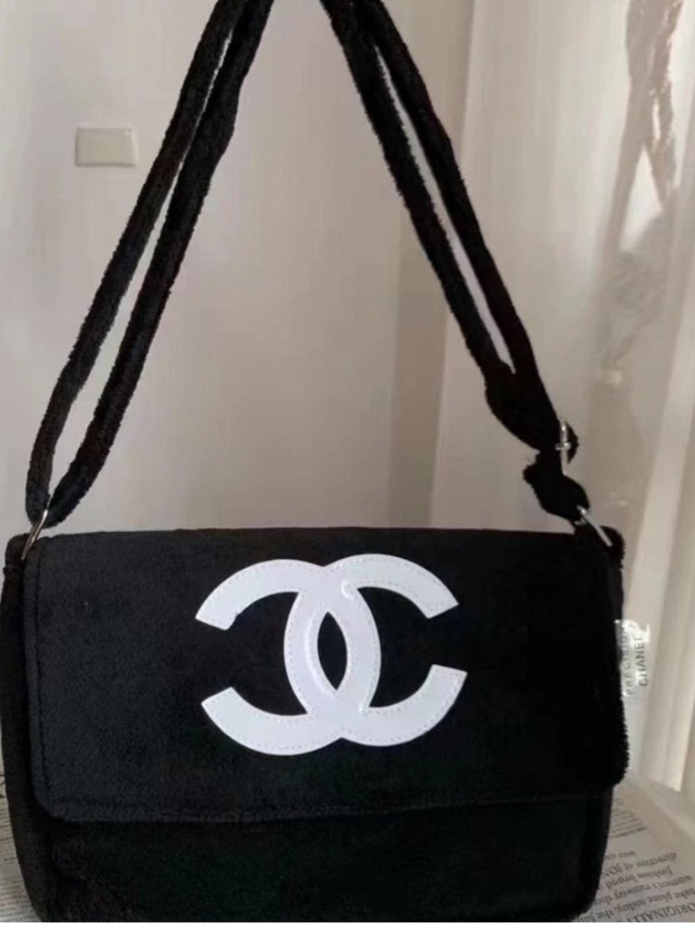 Chanel gift shoulder bag